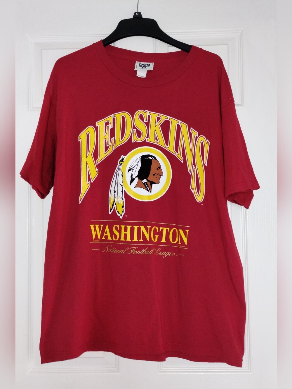 Vintage Lee Men’s Red Washington Redskins Graphic Tee with Yellow & White Logo
